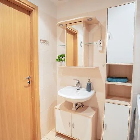 アパート I&a - Sadama